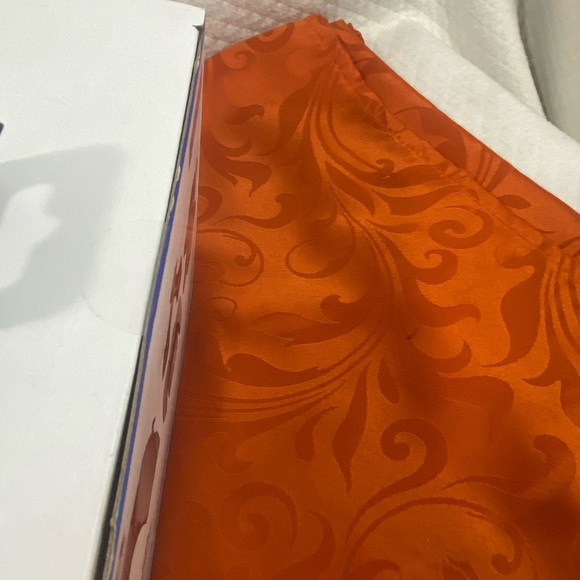 PS5 Controller Charger, PlayStation 5 Charger & 1 Silicone Controller Skin - Picture 7 of 12